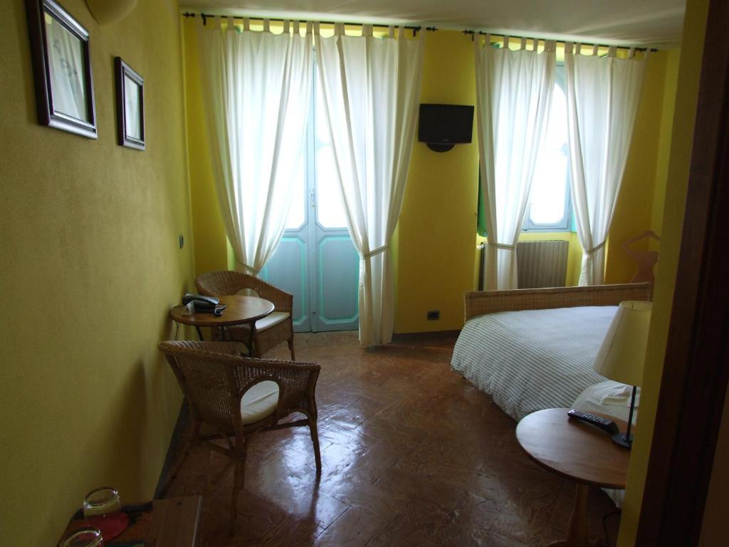 Locanda Chi Ghinn Verbania Værelse billede